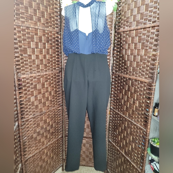 BCBGEneration Jumpsuits color black Whith white good condition - Picture 9 of 14